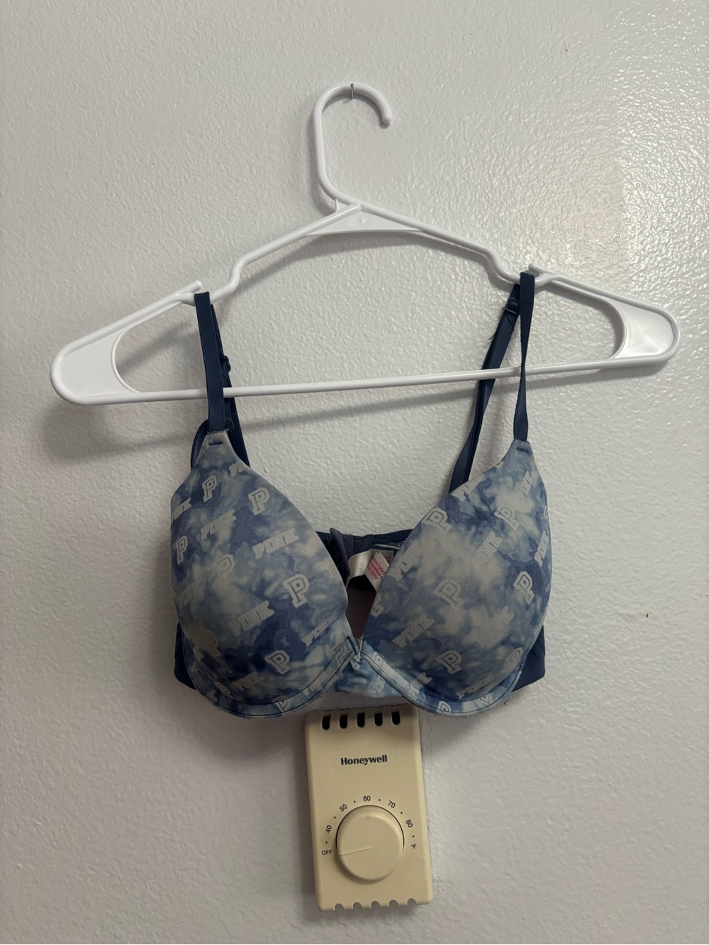 Victoria's Secret PINK Push-Up T-Shirt Bra (Size 32D) — Like New